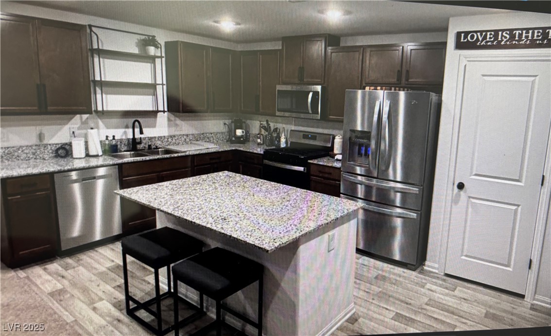 North Las Vegas, Nevada 89086, United States, 4 Bedrooms Bedrooms, ,3 BathroomsBathrooms,Residential,Active,92559