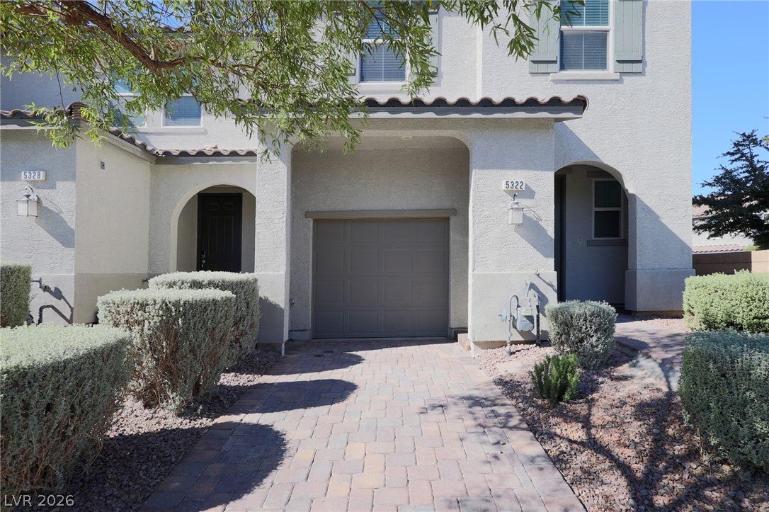 5322 Lazy Breeze Avenue