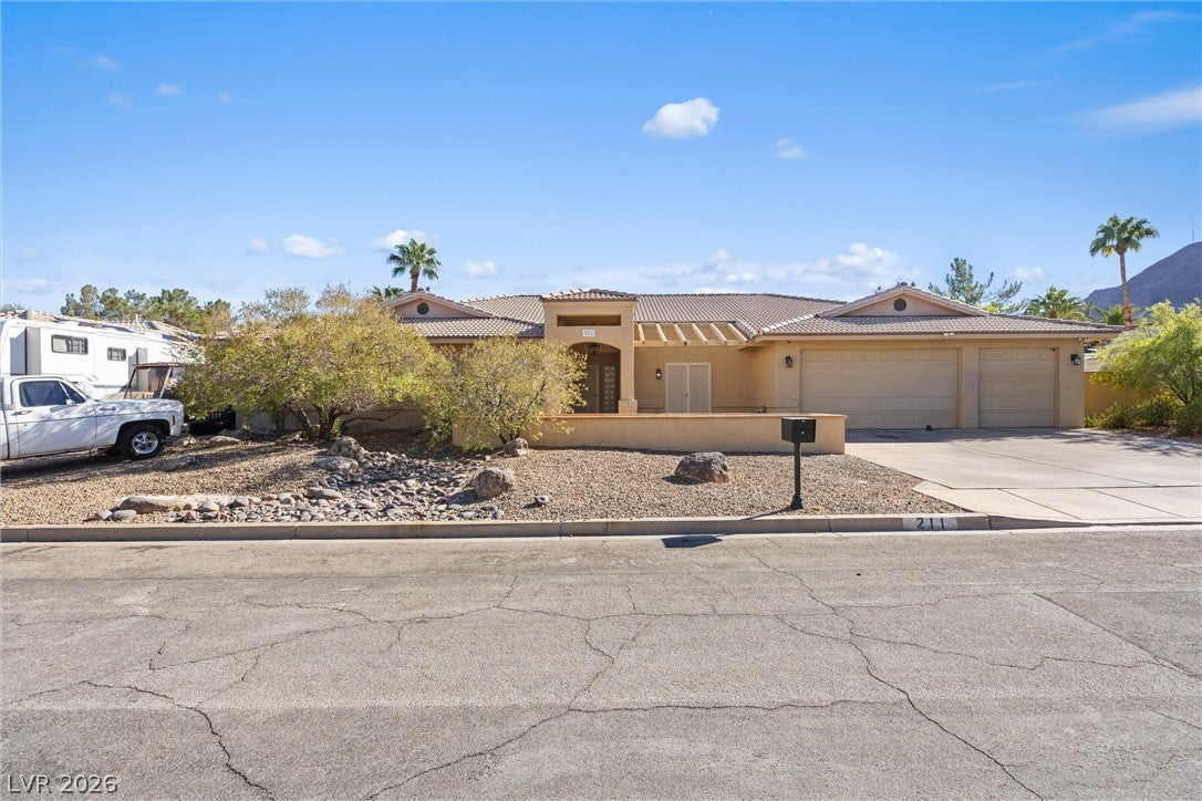 211 W Highland Drive