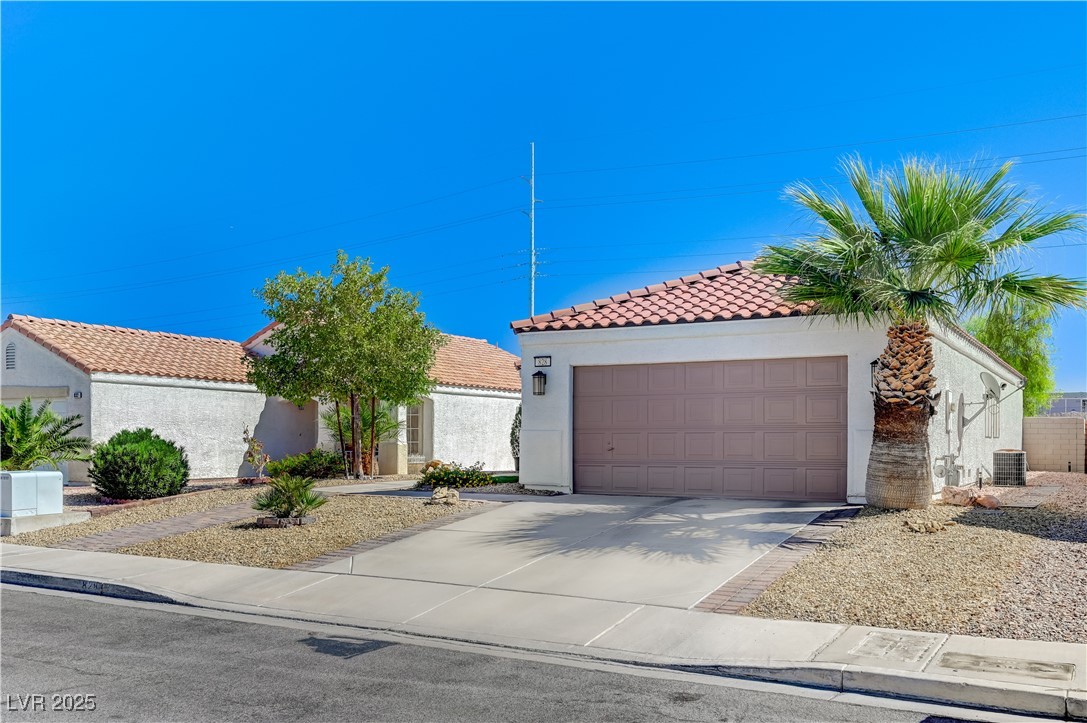 828 Angelus Oaks Drive