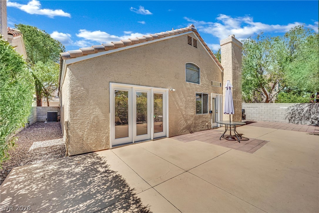 2124 Feather Bush Street