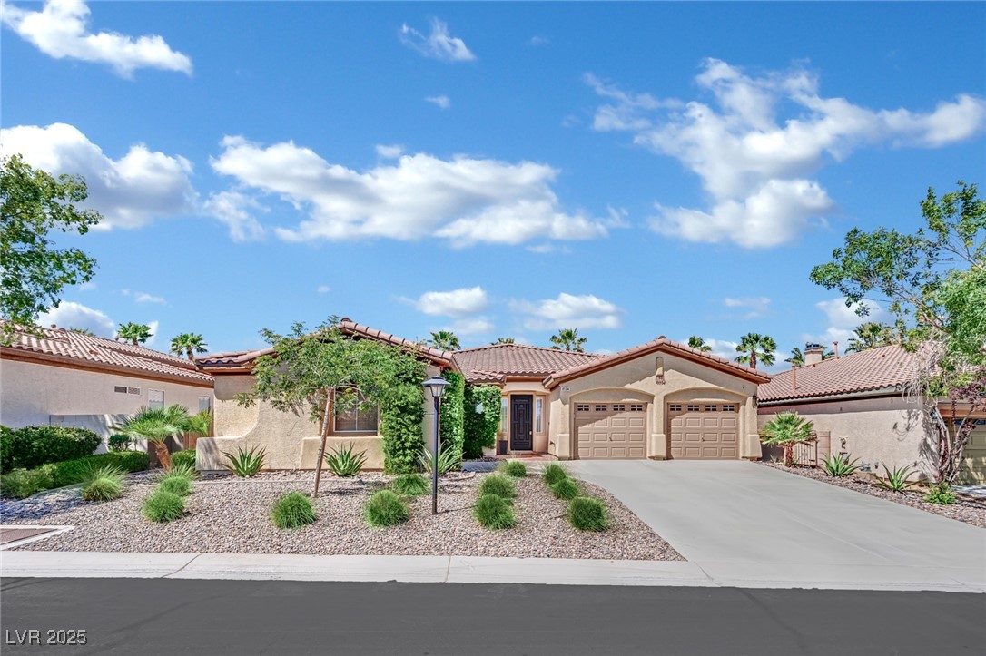 8134 Maddingley Avenue, Las Vegas, Nevada image 3