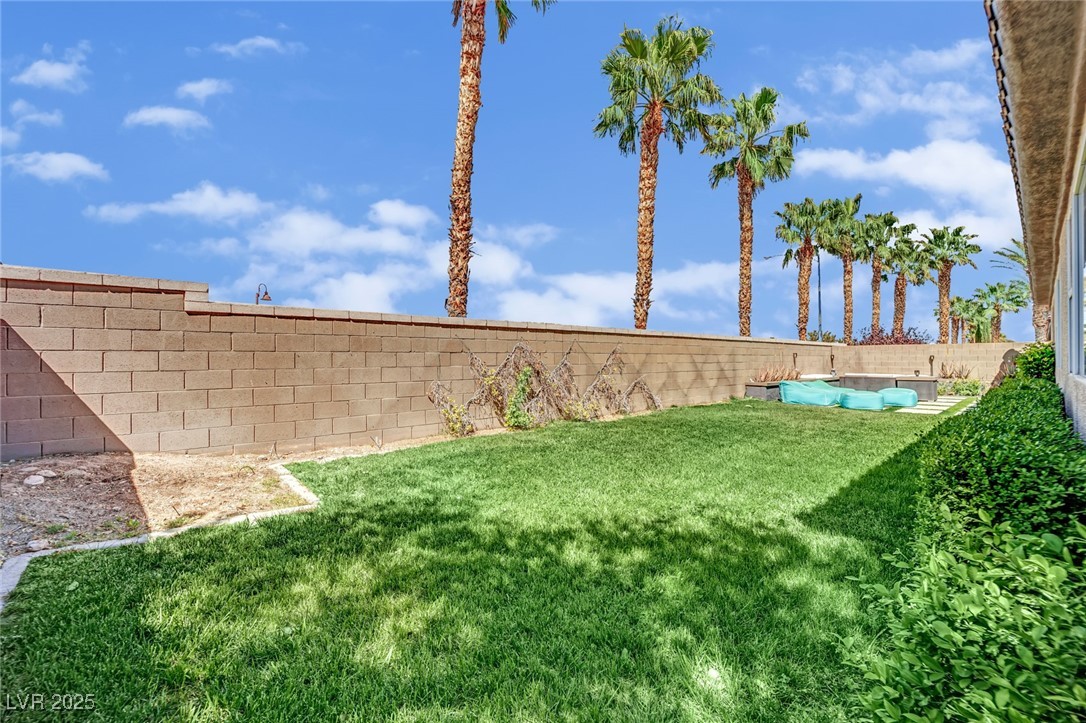 8134 Maddingley Avenue, Las Vegas, Nevada image 8