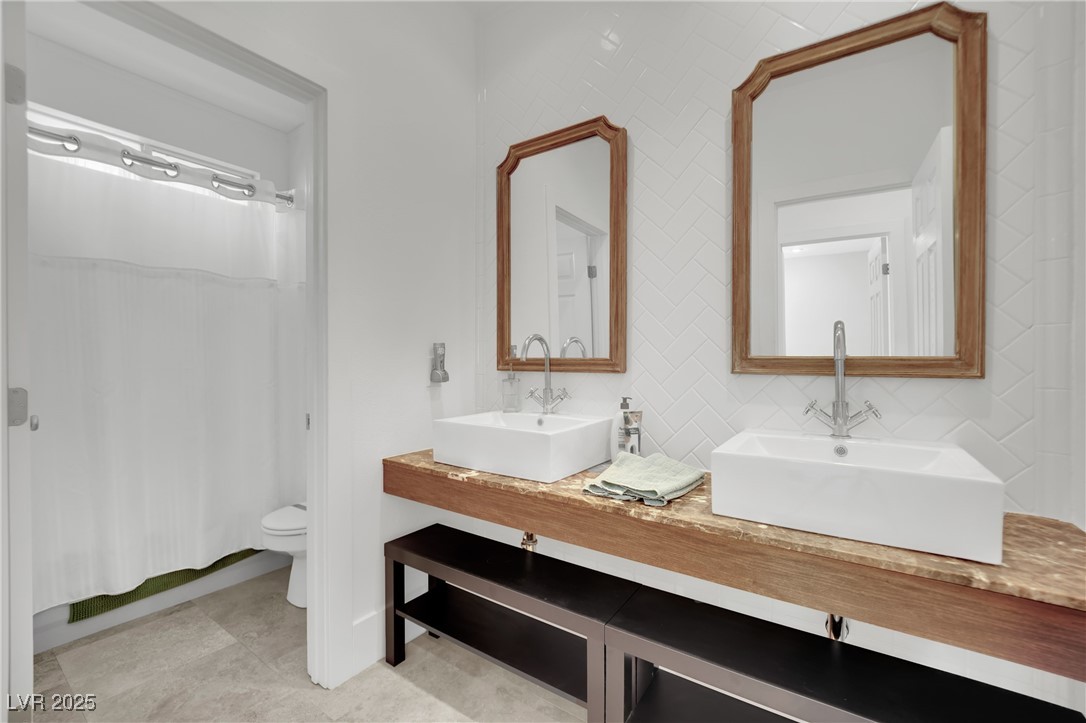 8134 Maddingley Avenue, Las Vegas, Nevada image 39