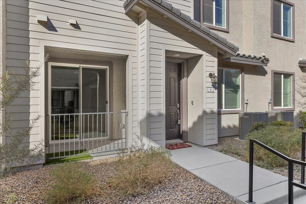 7332 N Decatur Boulevard 4