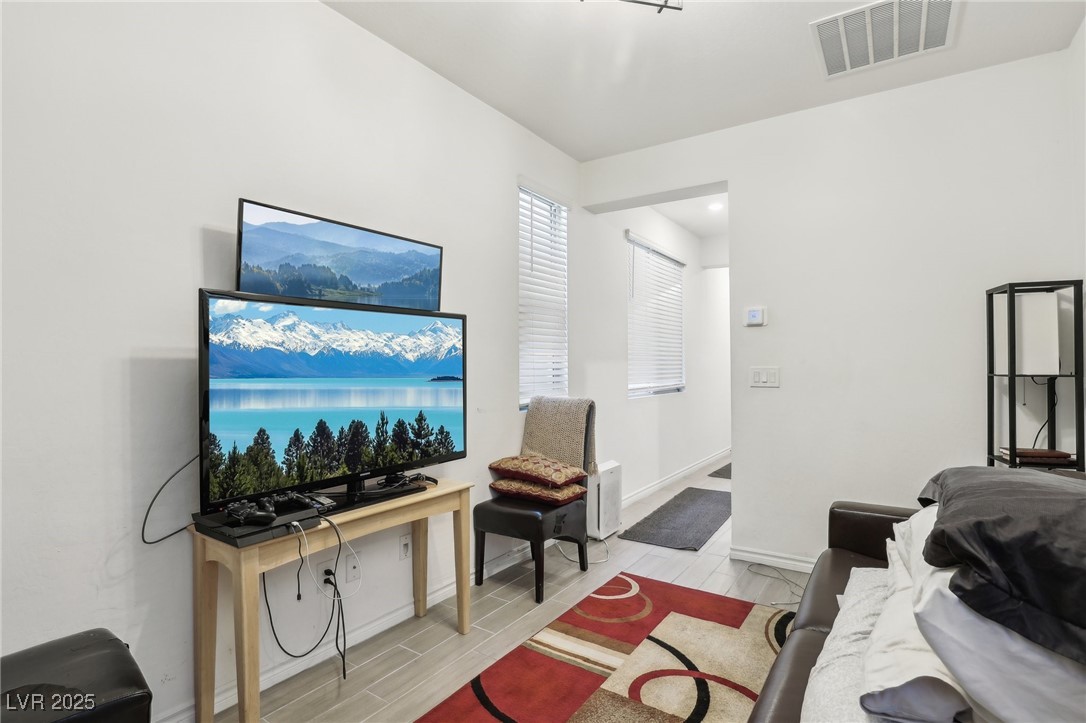 North Las Vegas, Nevada 89081, United States, 3 Bedrooms Bedrooms, ,3 BathroomsBathrooms,Residential,Pending,8186