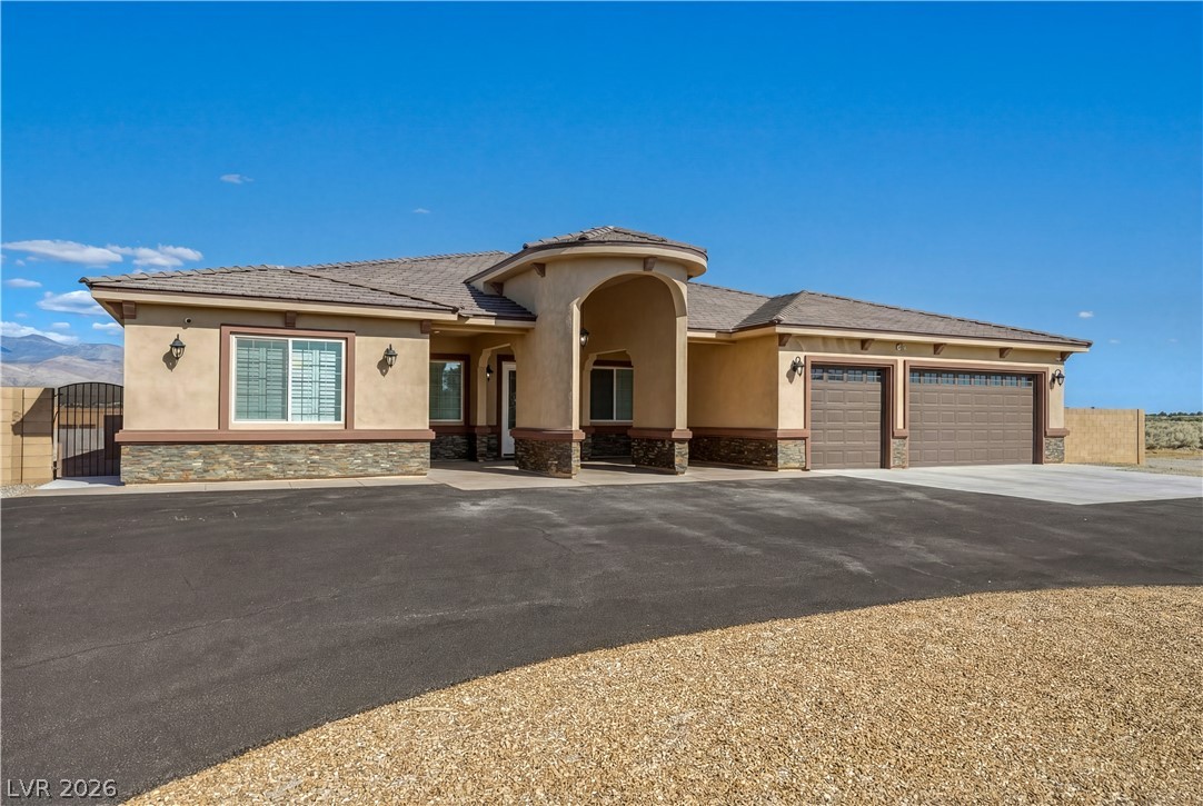 3921 S Malibou Avenue