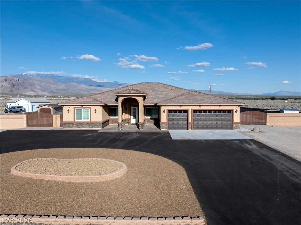 3921 S Malibou Avenue