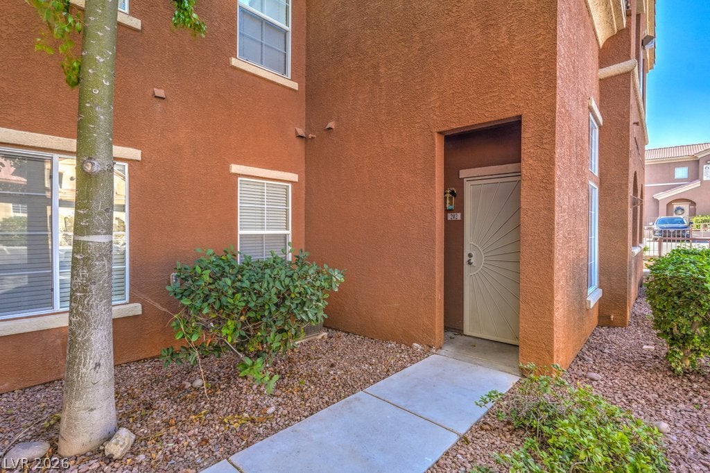 3920 LEGEND HILLS Street 202