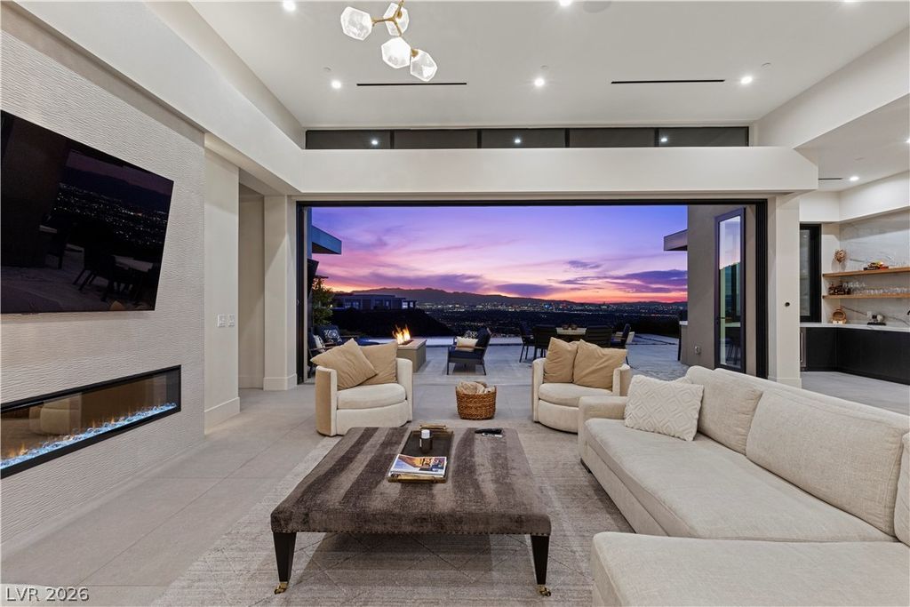 Photo of 467 Cityview Ridge Drive, Henderson, NV 89012 (MLS # 2765364)