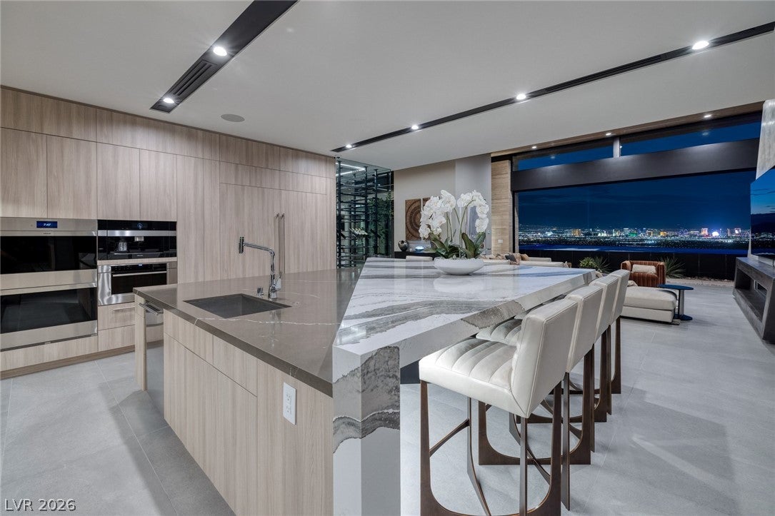 705 Dragon Peak Drive