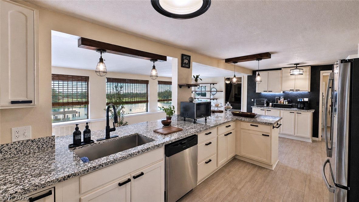6130 Hawkins Way