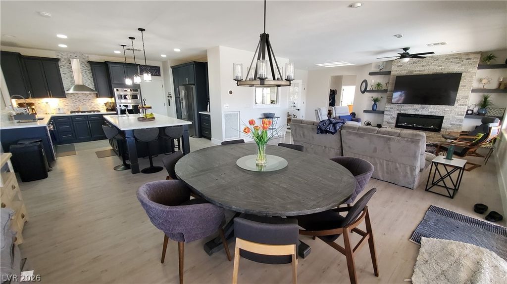 Photo of 2106 Dipinto Avenue, Henderson, NV 89052 (MLS # 2760671)
