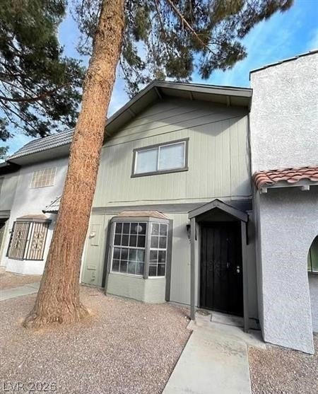 854 Stainglass Lane