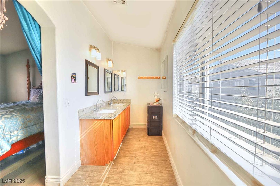 6233 Overhang Avenue, Henderson, Nevada image 23