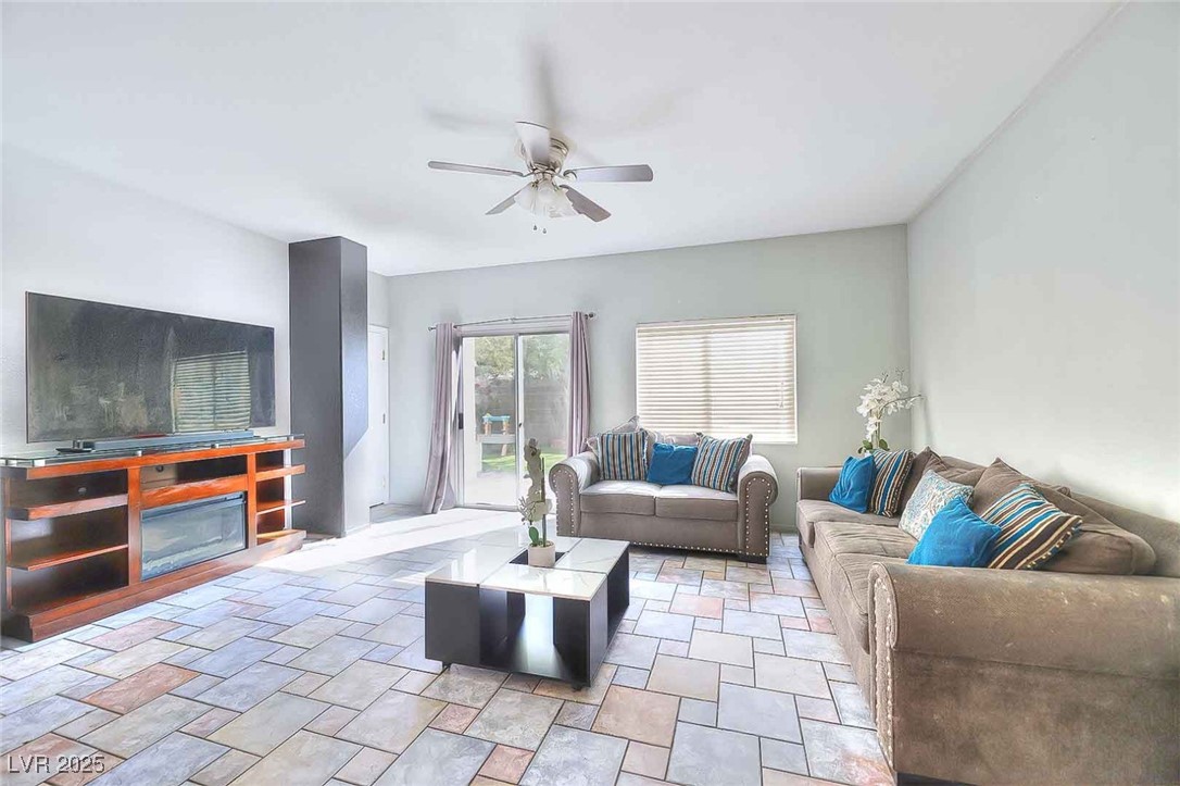 6233 Overhang Avenue, Henderson, Nevada image 9