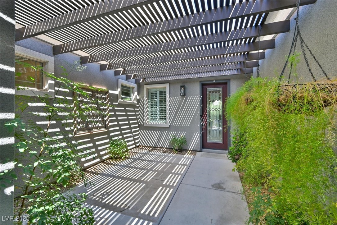 2656 La Boutique Street