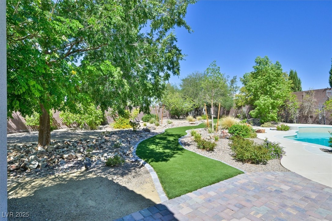 Henderson, Nevada 89044, United States, 3 Bedrooms Bedrooms, ,3 BathroomsBathrooms,Residential,Active,210693