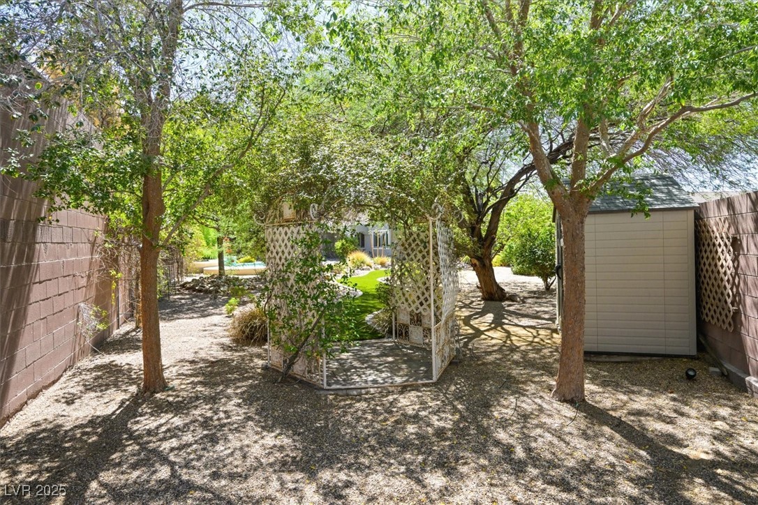 Henderson, Nevada 89044, United States, 3 Bedrooms Bedrooms, ,3 BathroomsBathrooms,Residential,Active,210693