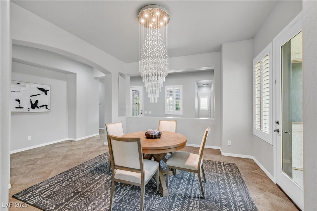 2656 La Boutique Street