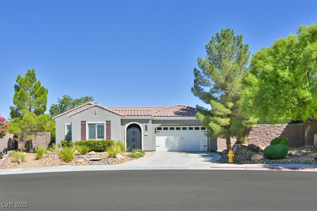 2656 La Boutique Street