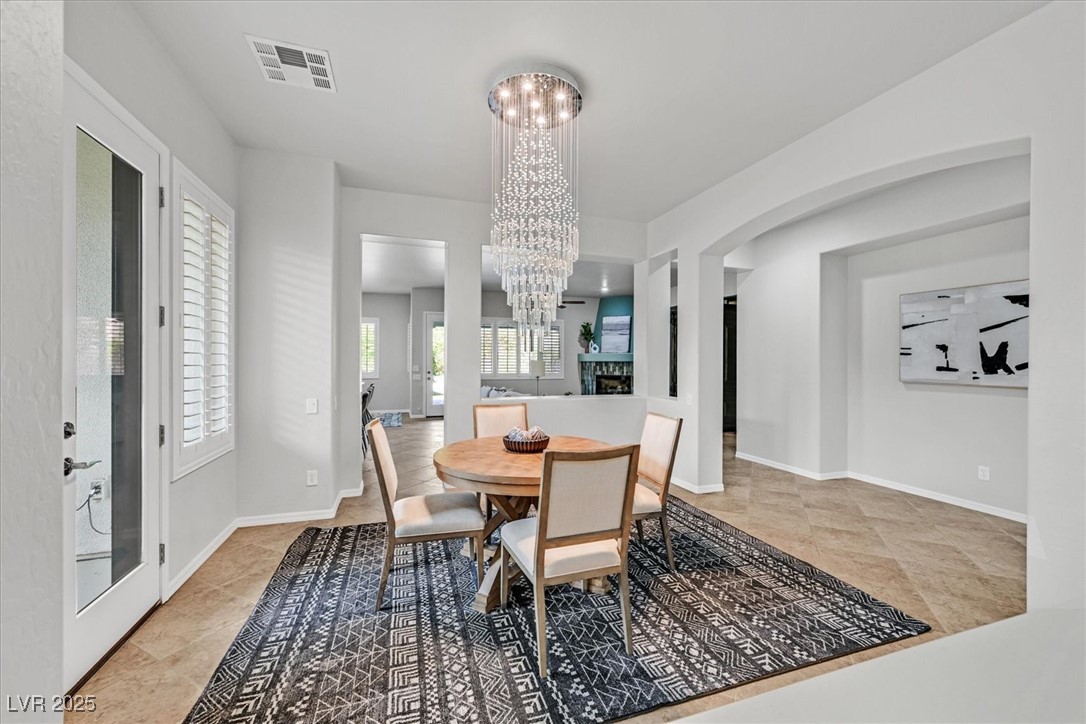 2656 La Boutique Street