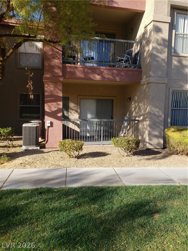 8000 Badura Avenue 1083