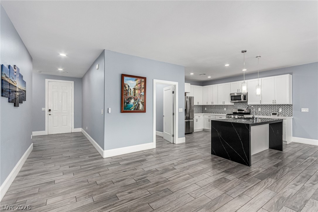 Properties 4 2430 Bedford Park Drive