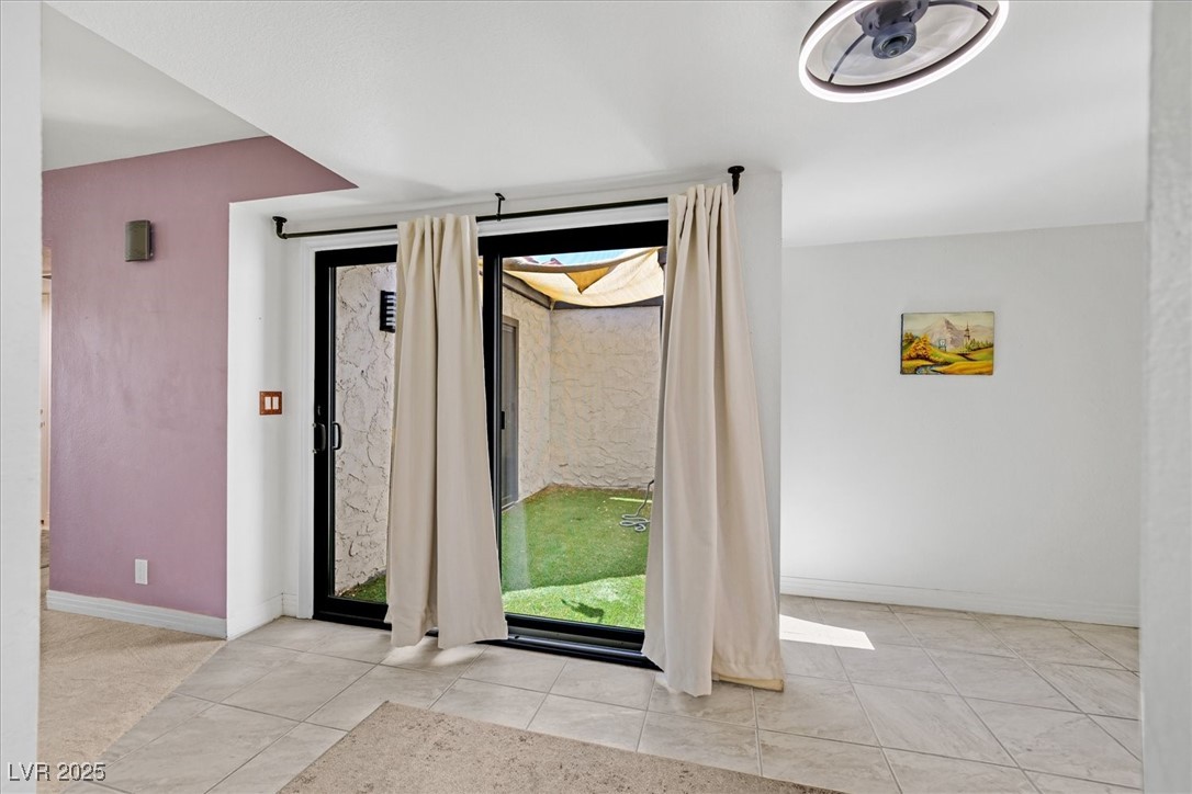 Las Vegas, Nevada 89121, United States, 3 Bedrooms Bedrooms, ,2 BathroomsBathrooms,Residential,Active,253579