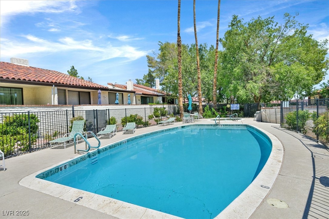 Las Vegas, Nevada 89121, United States, 3 Bedrooms Bedrooms, ,2 BathroomsBathrooms,Residential,Active,253579
