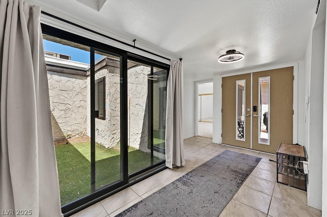 3073 Conquista Court