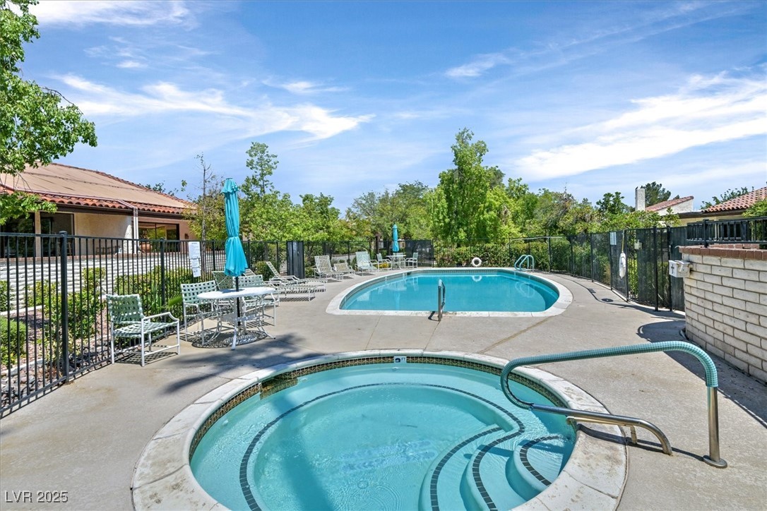 Las Vegas, Nevada 89121, United States, 3 Bedrooms Bedrooms, ,2 BathroomsBathrooms,Residential,Active,253579