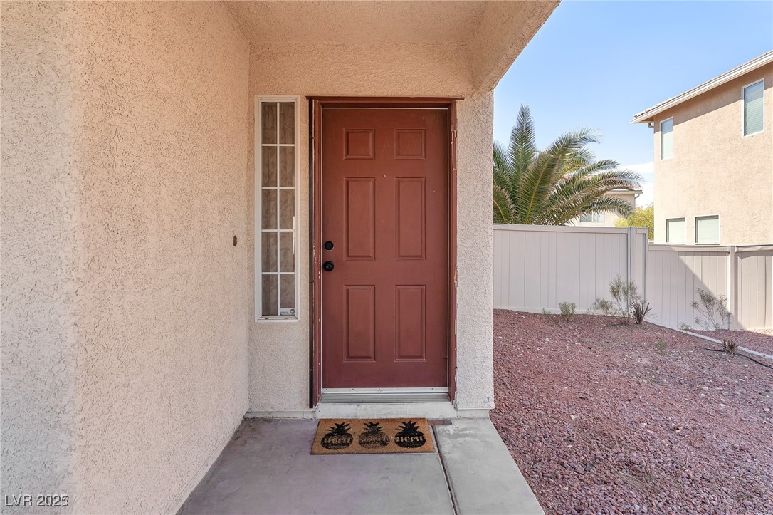 2526 Begonia Valley Avenue