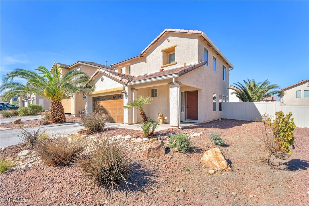 2526 Begonia Valley Avenue