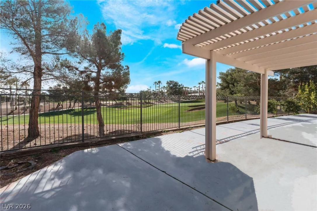 Properties 3 181 Hazelmere Lane