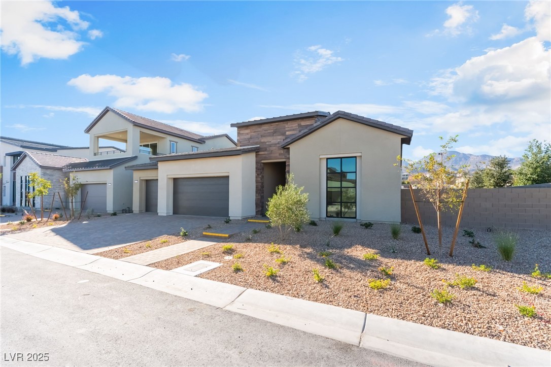 Properties 3 313 Talon Heights Street