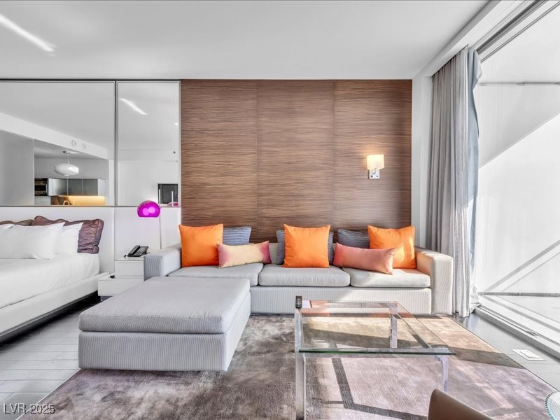 4381 W FLAMINGO Road 25316