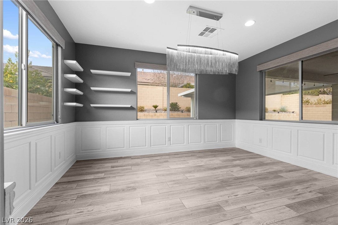 5927 Villa Loma Street
