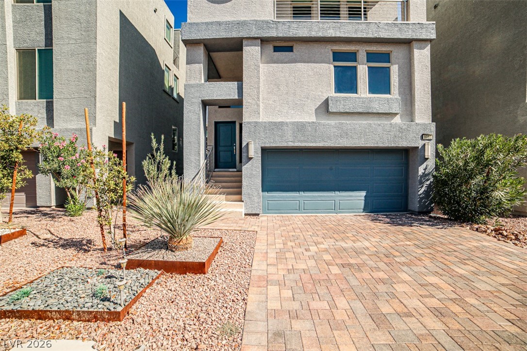 8052 Haywood Estate Avenue