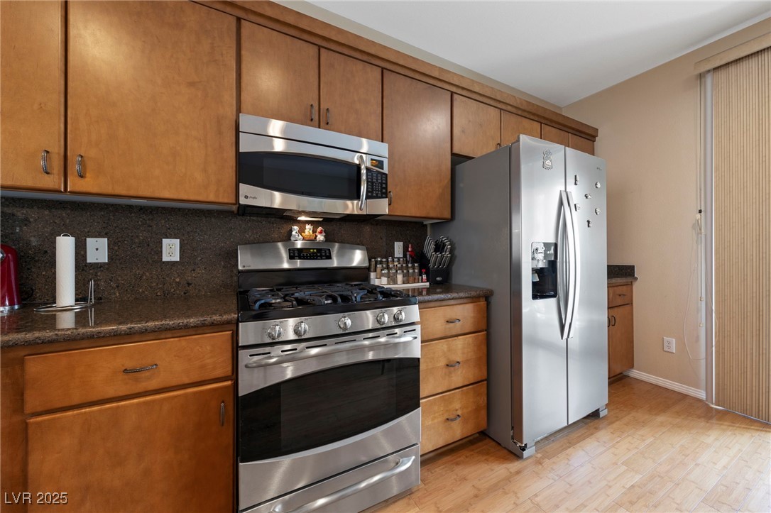 Properties 4 9331 Hilgard Avenue