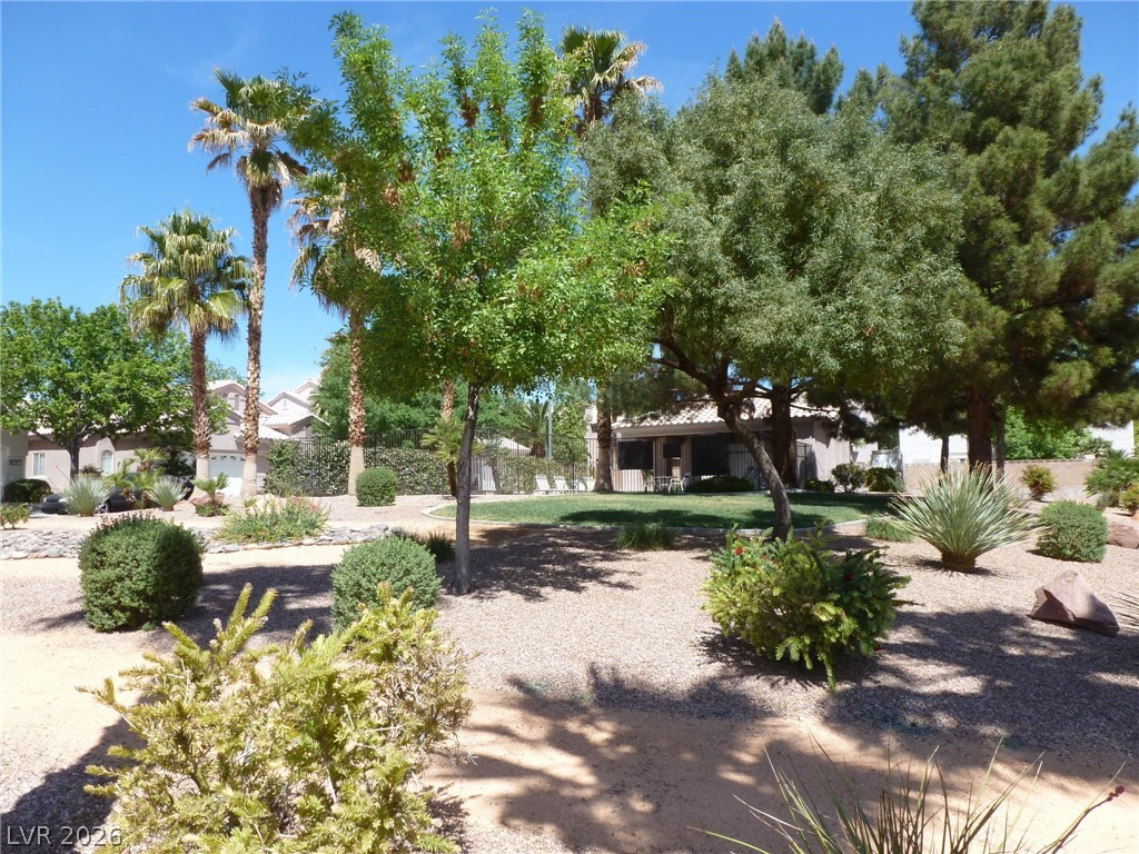 5323 HEATHERBROOK Circle