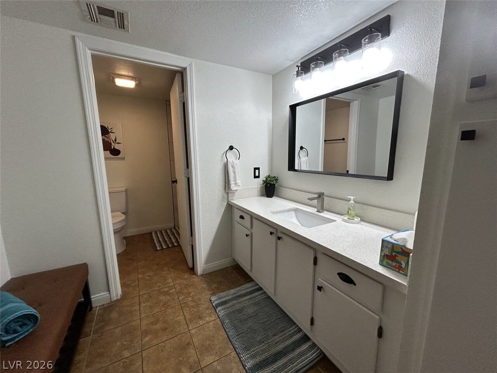 555 E Silverado Ranch Boulevard 1158