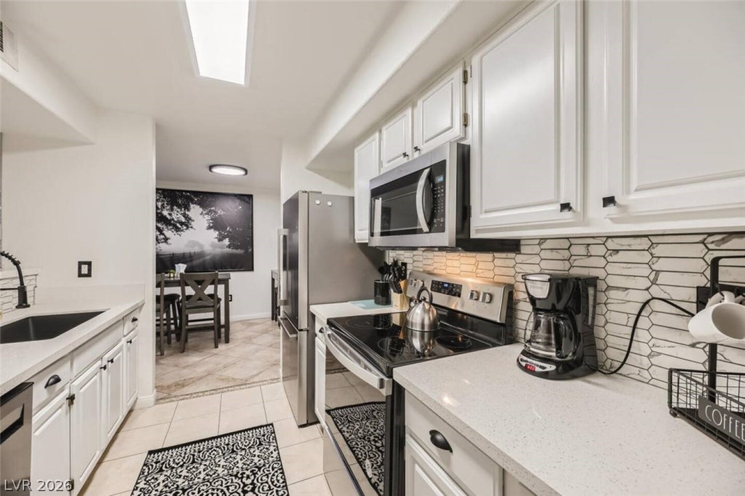 555 E Silverado Ranch Boulevard 1158