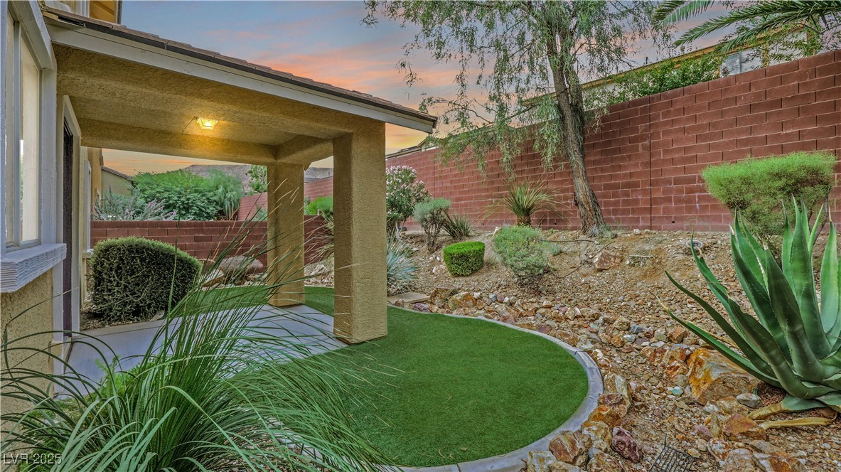 Las Vegas, Nevada 89135, United States, 3 Bedrooms Bedrooms, ,3 BathroomsBathrooms,Residential,Active,218608