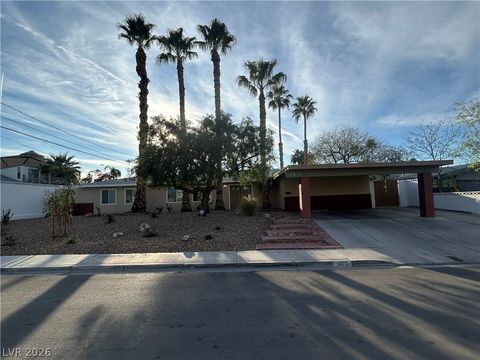 Homes For Sale - 3875 Hoopa Lane<br/> Las Vegas, NV 89169