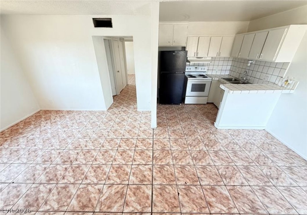 536 North Circle