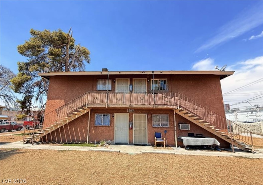 536 North Circle