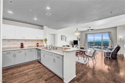 8255 Las Vegas Boulevard 1715 Las Vegas NV 89123