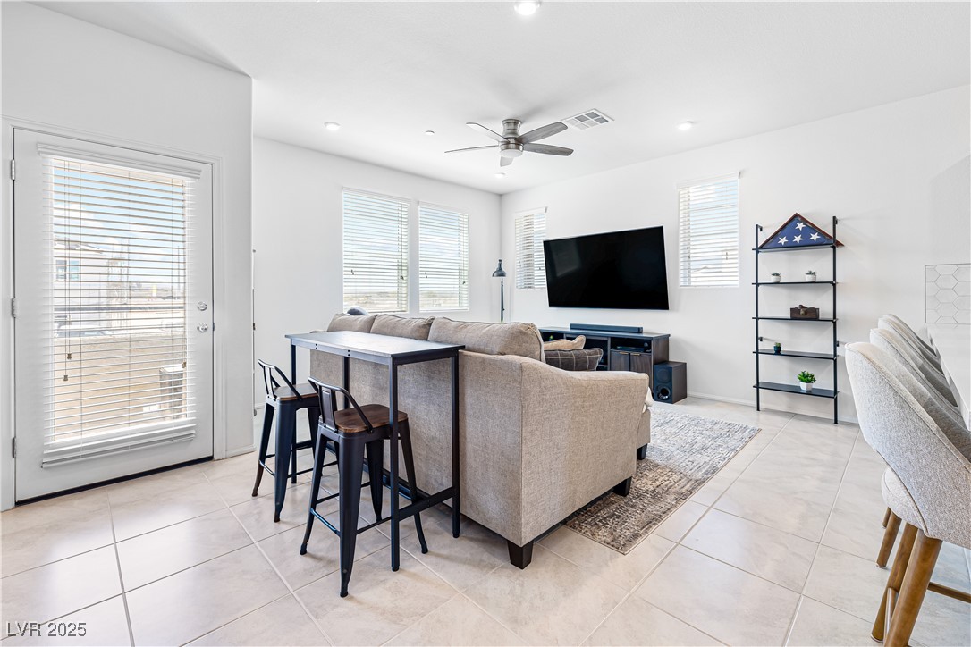 Henderson, Nevada 89015, United States, 3 Bedrooms Bedrooms, ,2 BathroomsBathrooms,Residential,Active,178673