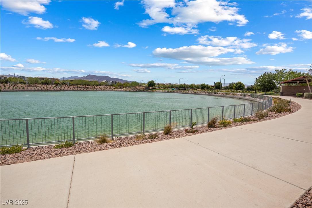 Henderson, Nevada 89015, United States, 3 Bedrooms Bedrooms, ,2 BathroomsBathrooms,Residential,Active,178673